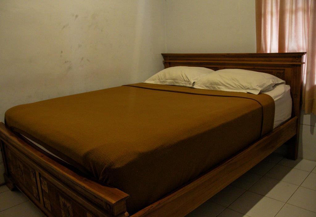 Nyoman Guesthouse Canggu Room photo